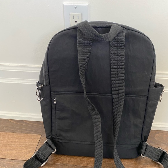 Nike One Luxe Women’s Laptop Backpack - Picture 2 of 5